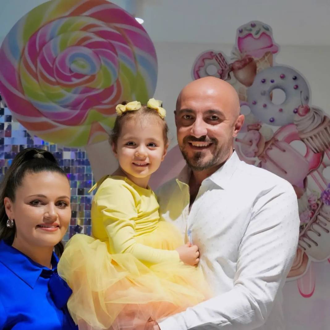 Eken ailesinin doğum günü mutluluğu 1
